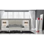 Klass Upholstered Platform Bedroom Set